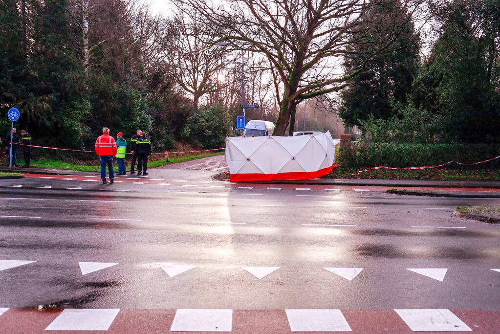 Dode aangetroffen voor begraafplaats