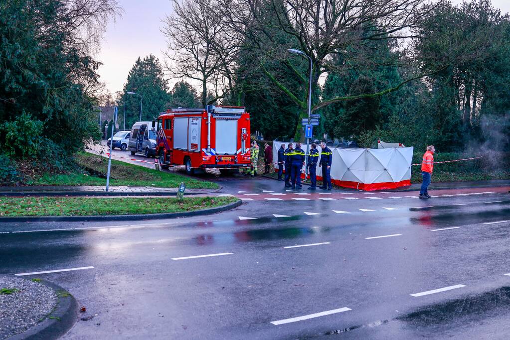 Dode aangetroffen voor begraafplaats