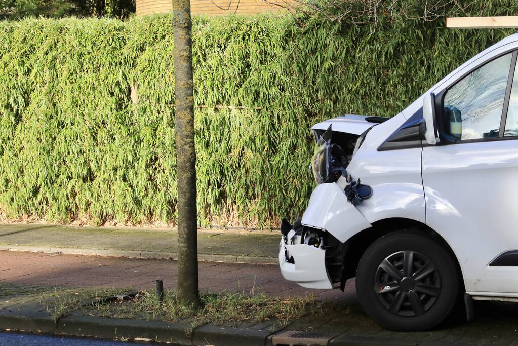 Veel schade bij kop-staart botsing
