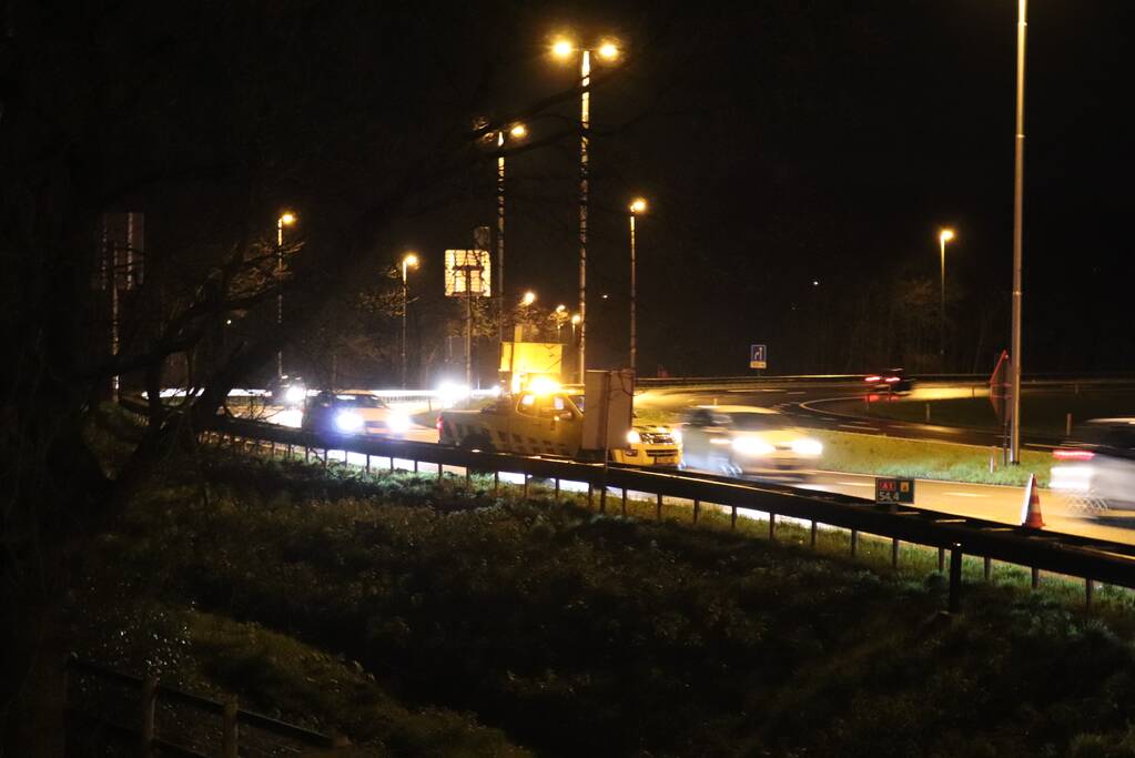 Opnieuw auto uit de bocht