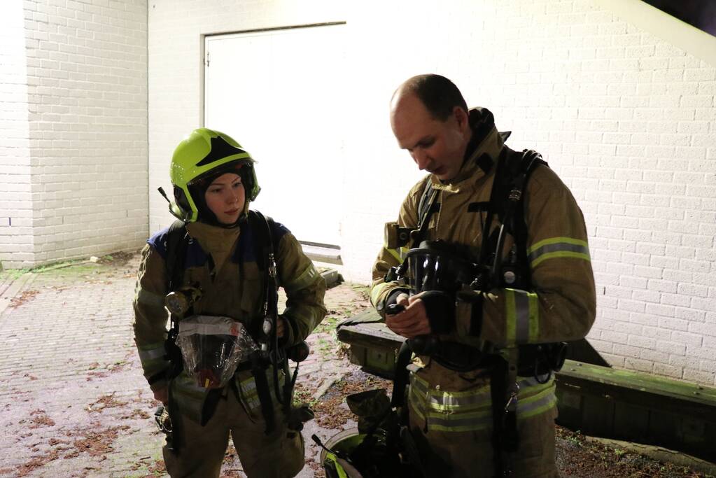 Brandweer onderzoekt brandmelding in ontmoetingscentrum de Tuyter