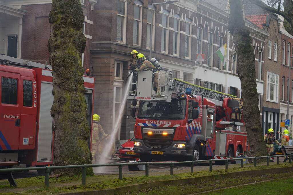Veel rook bij brand in appartementencomplex