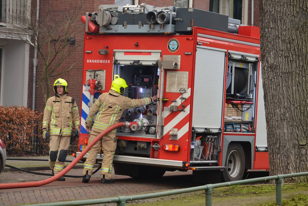 Veel rook bij brand in appartementencomplex