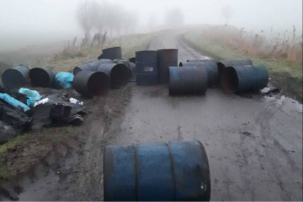Drugsvaten gedumpt in buitengebied