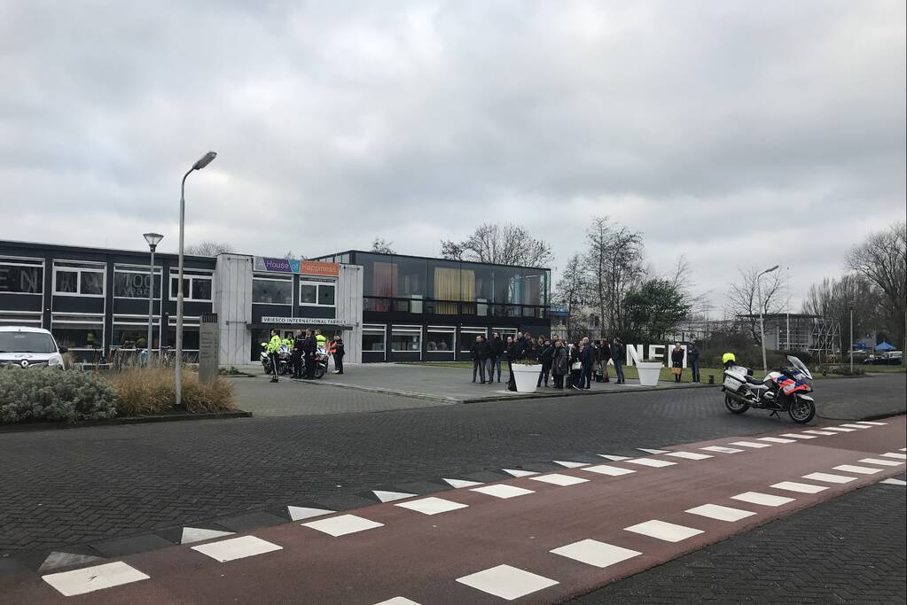 Bedrijfspand van Vriesco ontruimt na mogelijk brand