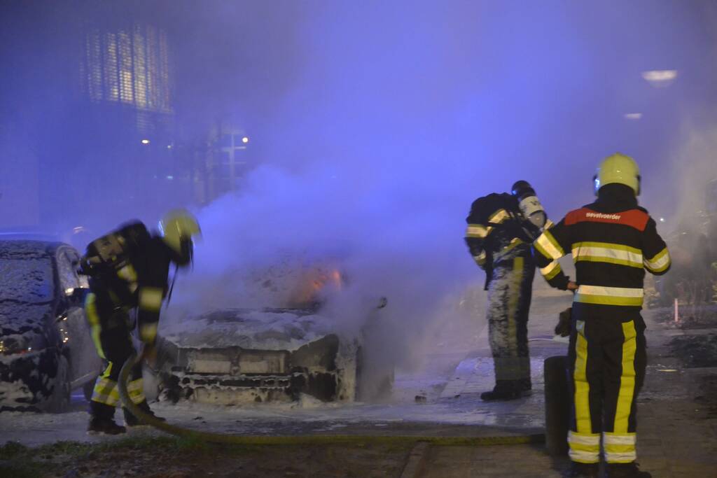 Auto verwoest door brand