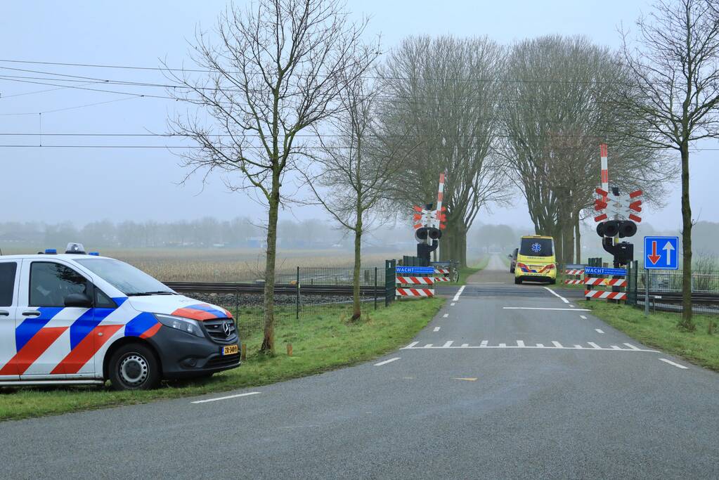 Geen treinverkeer na aanrijding met trein