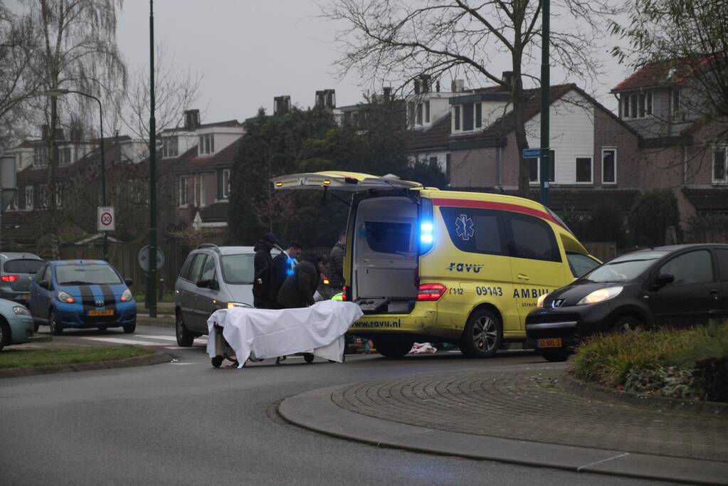 Overstekende fietsster aangereden