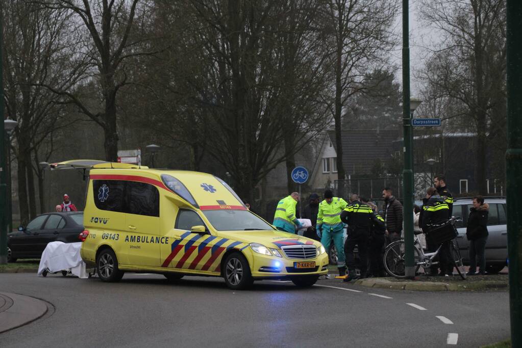 Overstekende fietsster aangereden