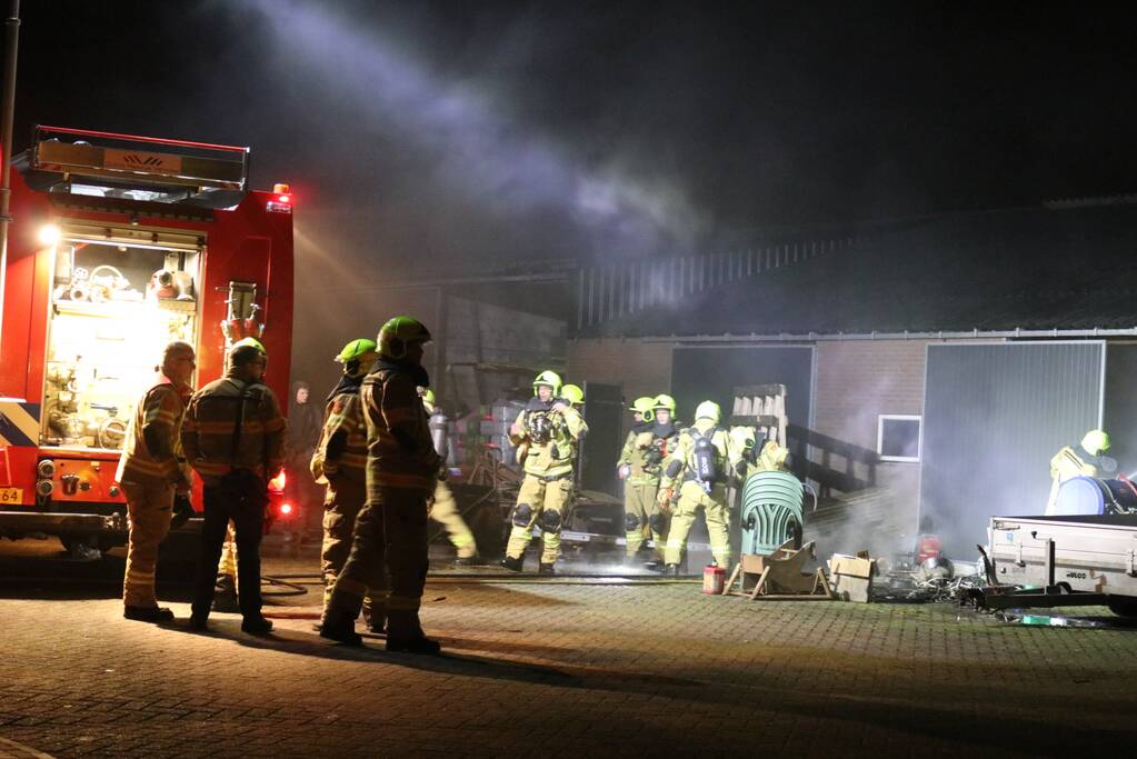 Kalfje overleden bij brand in schuur