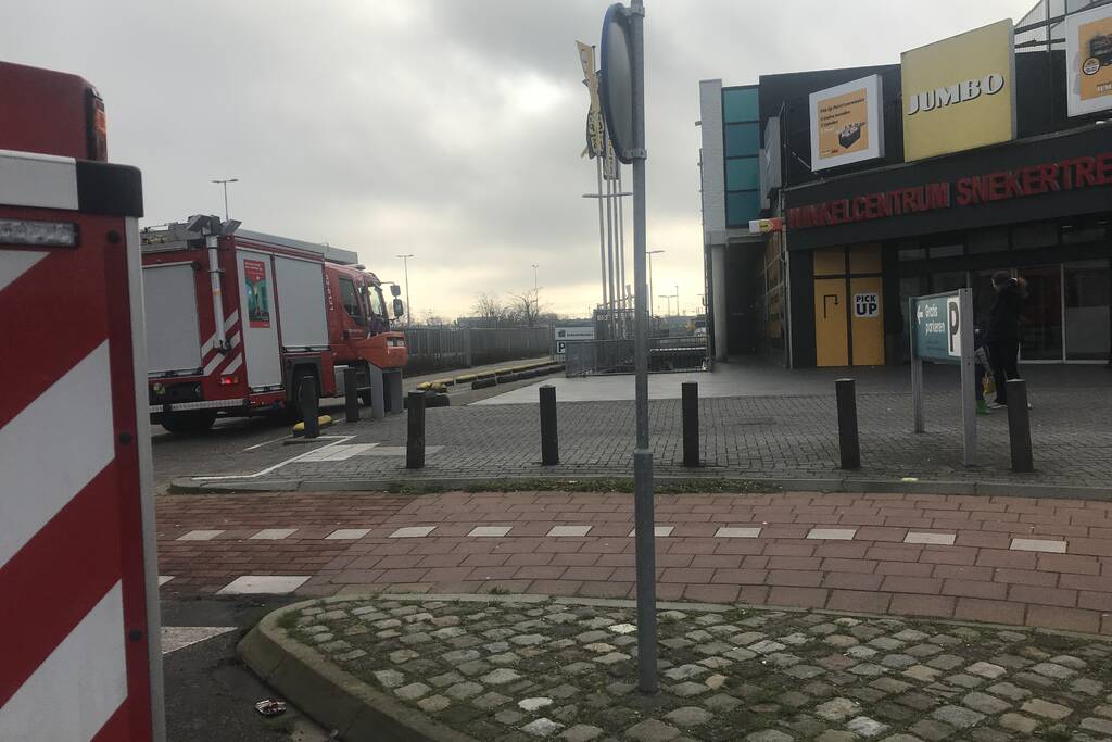 Veel rook bij kortsluiting in een roltrap