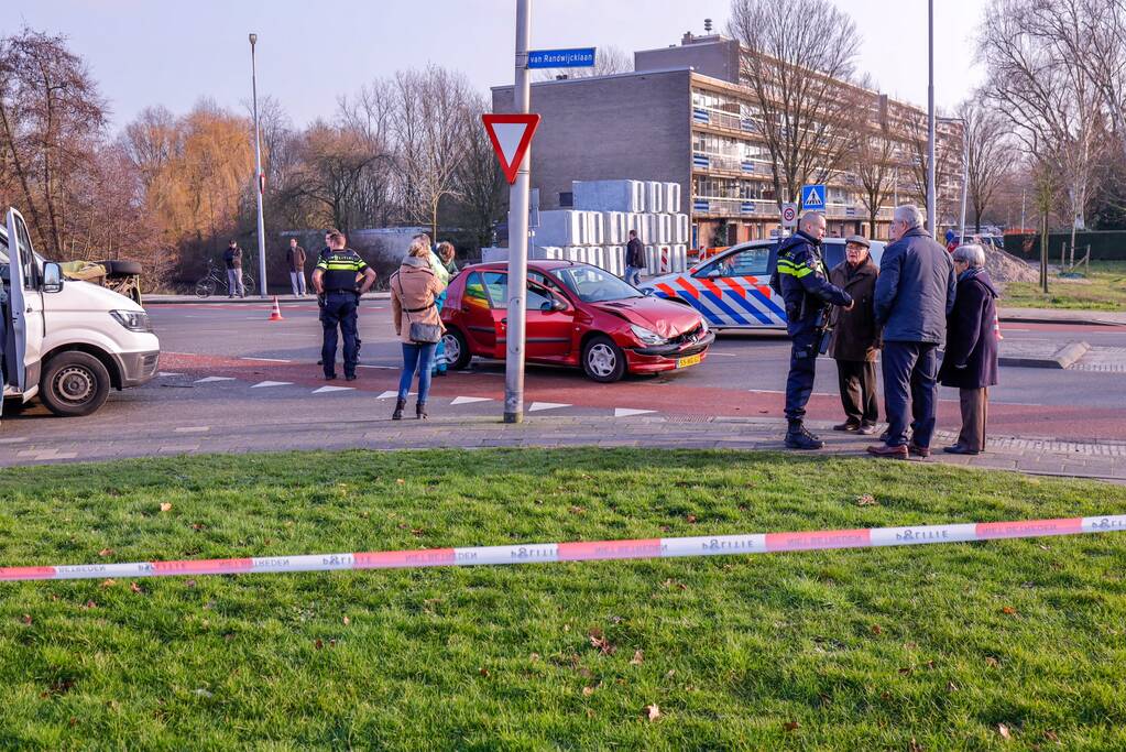 Flinke crash op kruising
