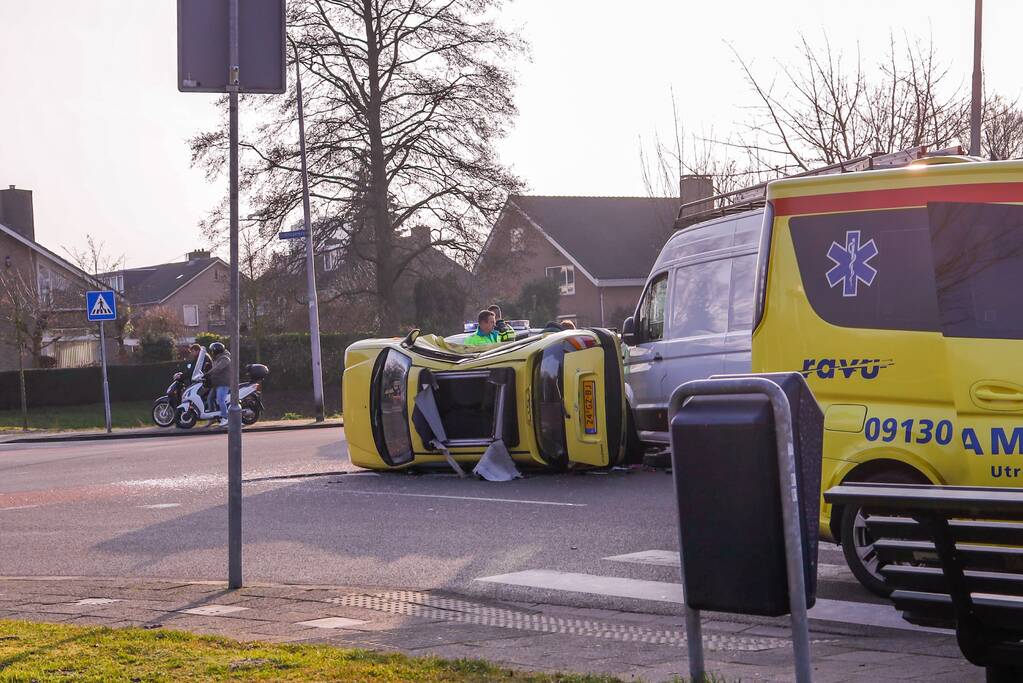 Flinke crash op kruising