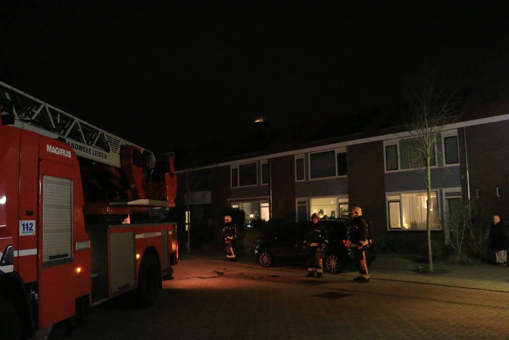 Flinke brand in schoorsteen geblust