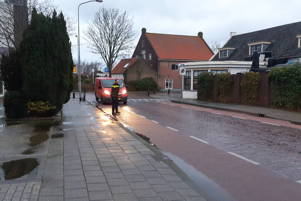 Flinke verkeershinder door brand in busje