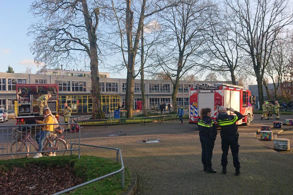 Christelijk lyceum ontruimd na brand op toilet