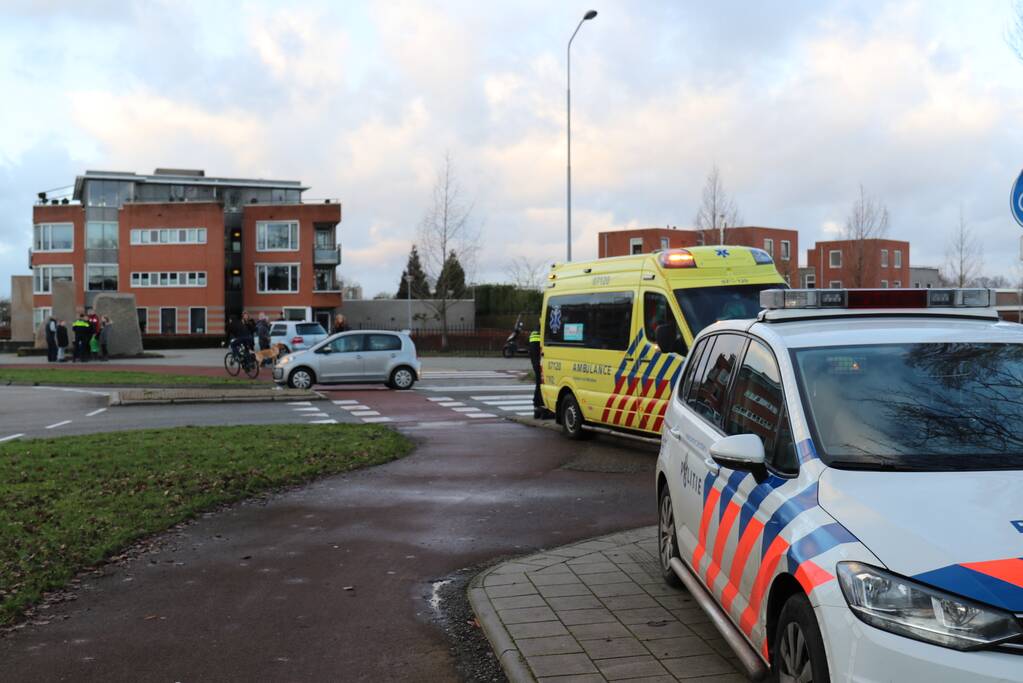 Fietser aangereden op rotonde