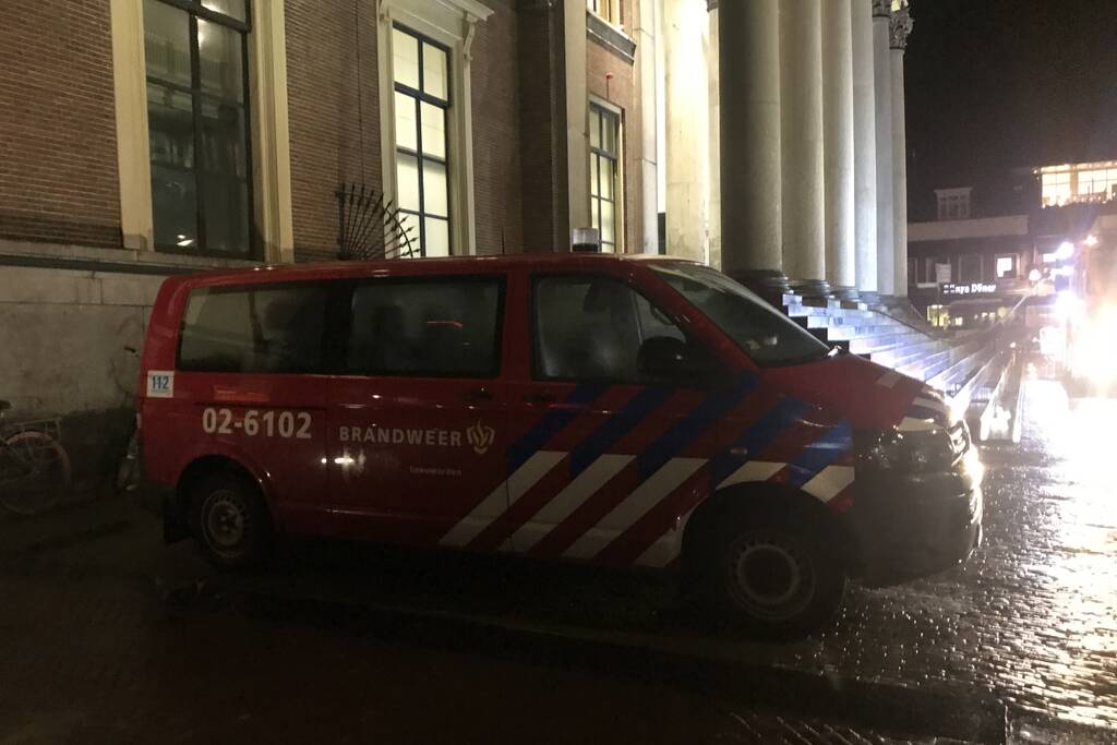 Brandweer oefent in rechtbank