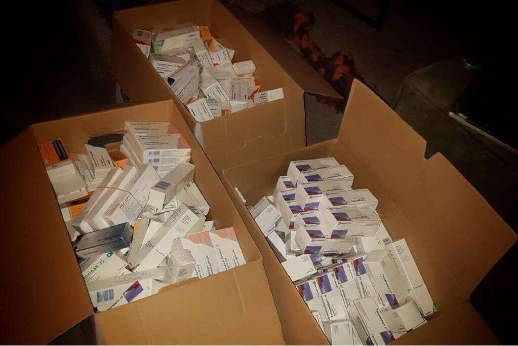 Illegale medicijnenhandelaren voorlopig op vrije voeten