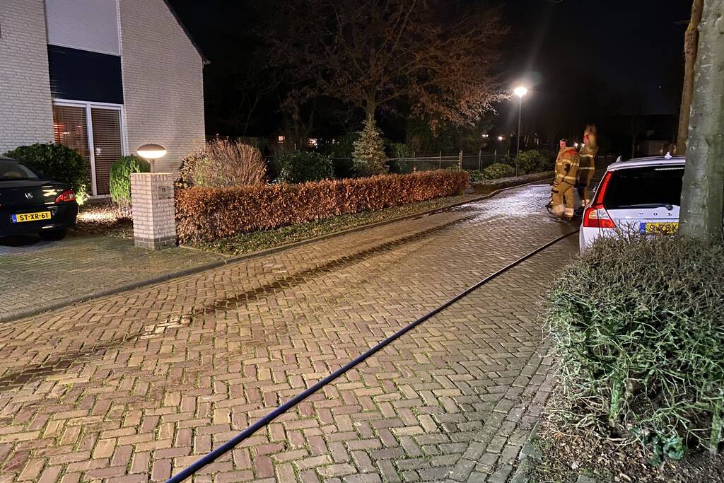 Brandweer druk met drie kilometer lang oliespoor