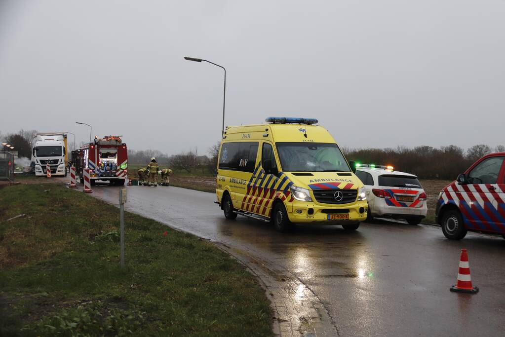 Dode gevonden in uitgebrande auto