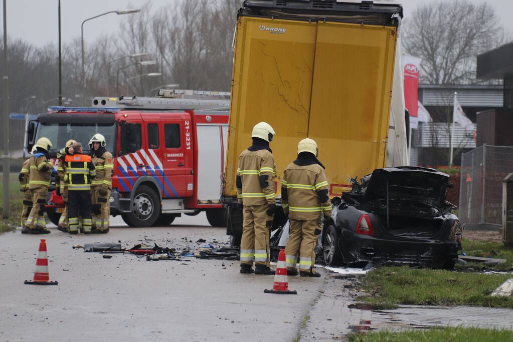 Dode gevonden in uitgebrande auto