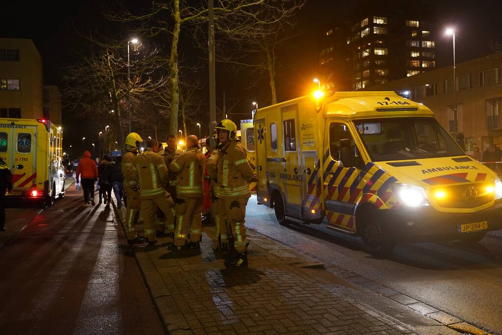 Meerdere gewonden bij brand in portiekflat