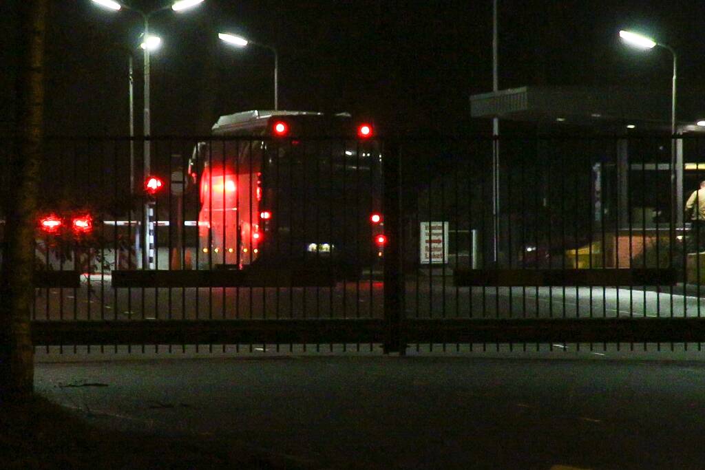 Coronavirus-evacués aangekomen defensieterrein Camp New Amsterdam