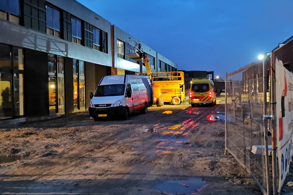 Persoon gewond op bouwplaats