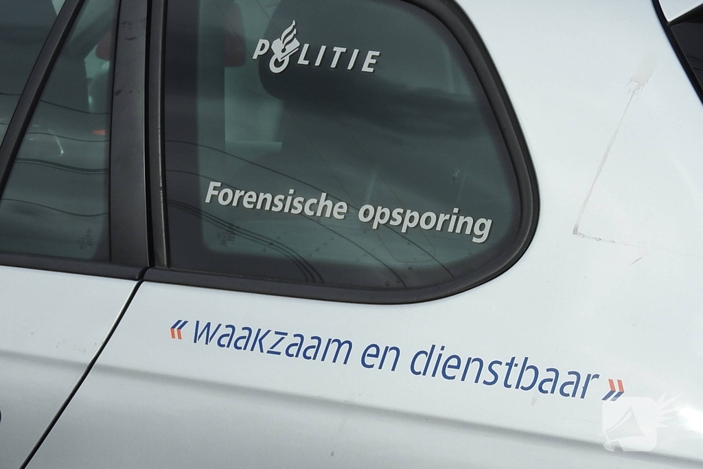 Gewonde man aangetroffen op straat