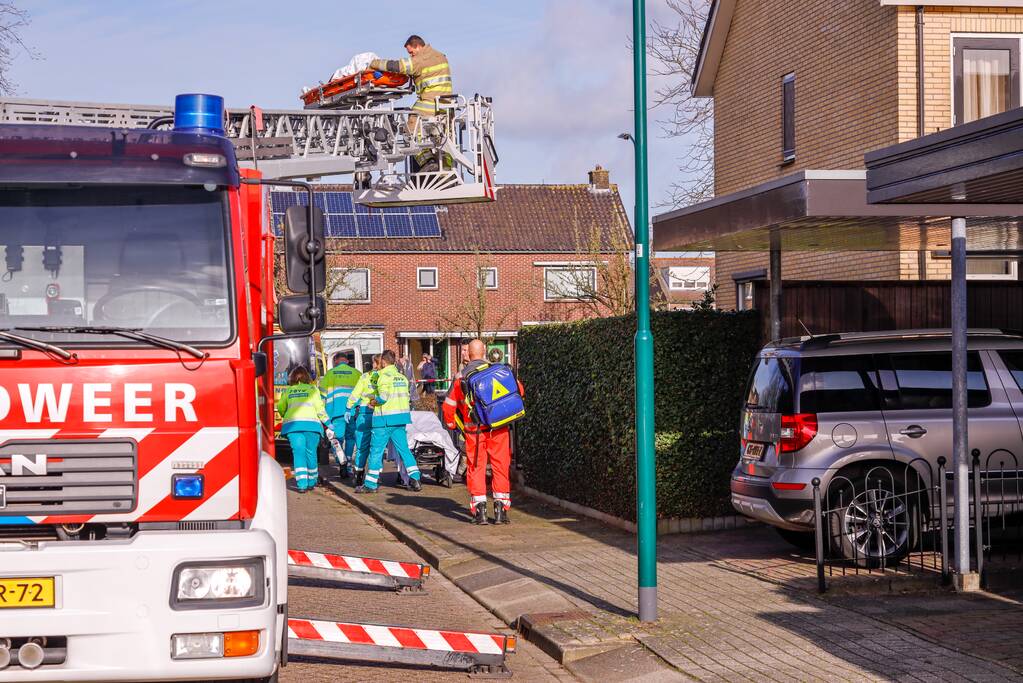 Veel hulpdiensten voor incident in woning
