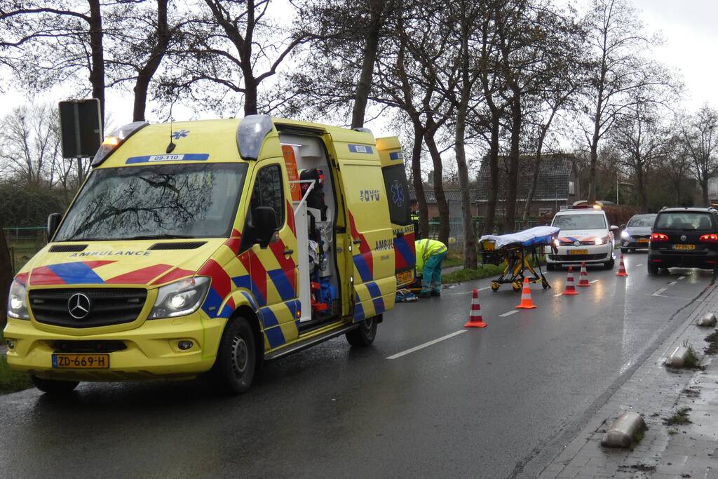Brommerrijder gewond na val