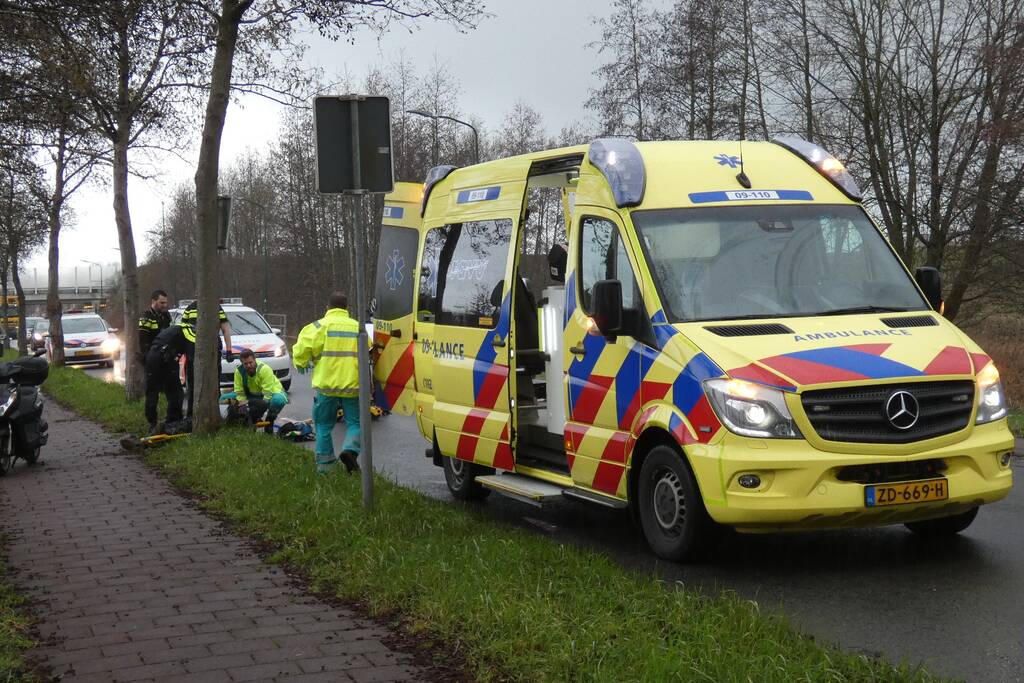 Brommerrijder gewond na val