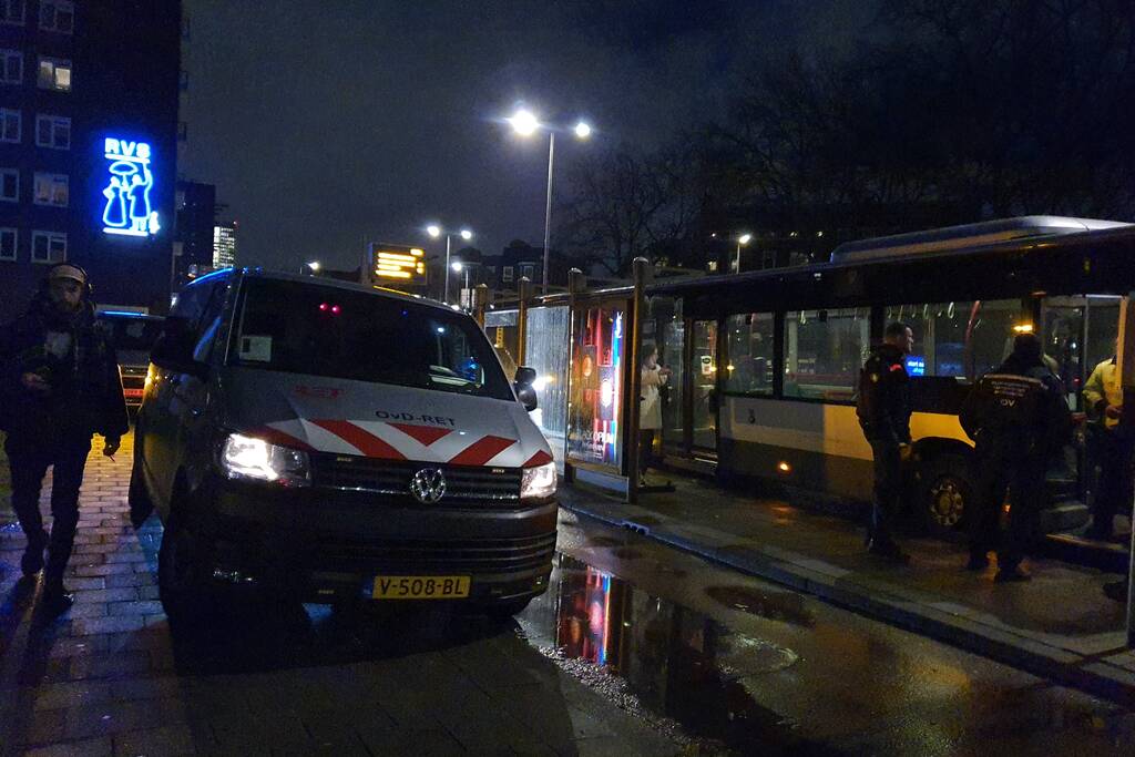 Ruit van bus kapot na verkeersruzie