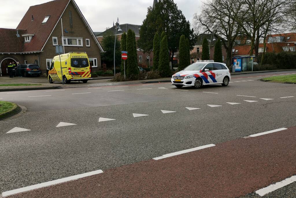 Fietser gewond na aanrijding met auto