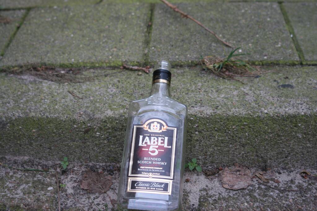 Bloemen voor man die overleed na de val van flat