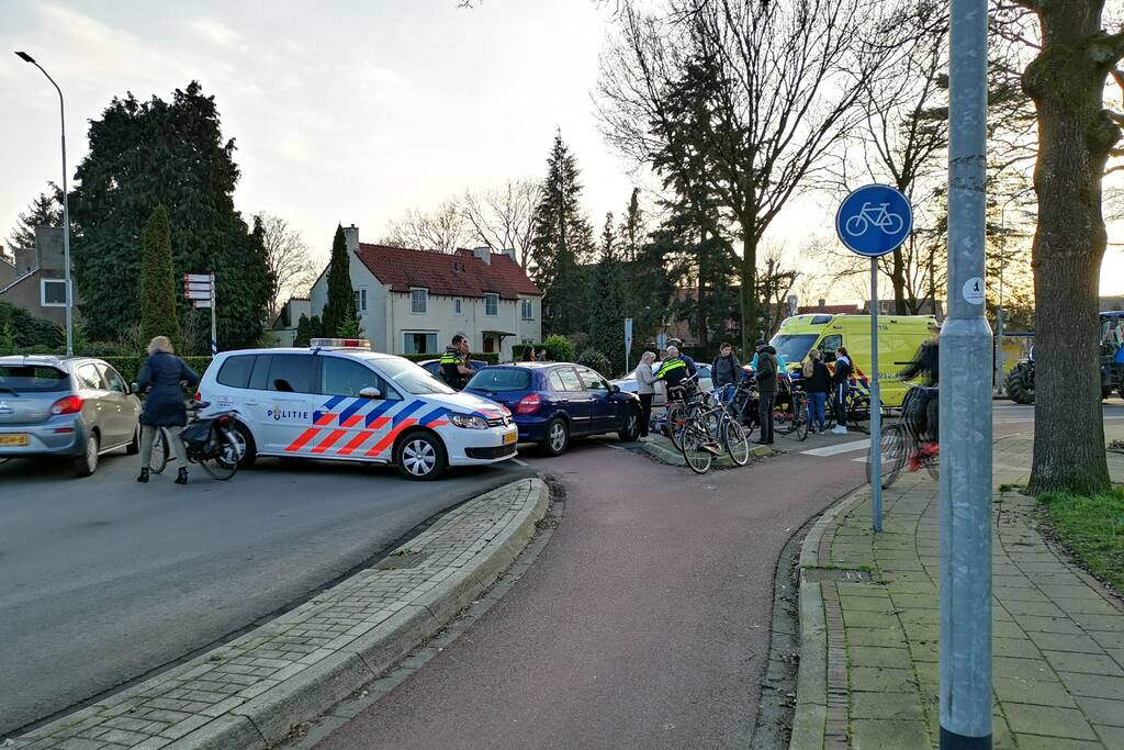 Fietser gewond na aanrijding met auto