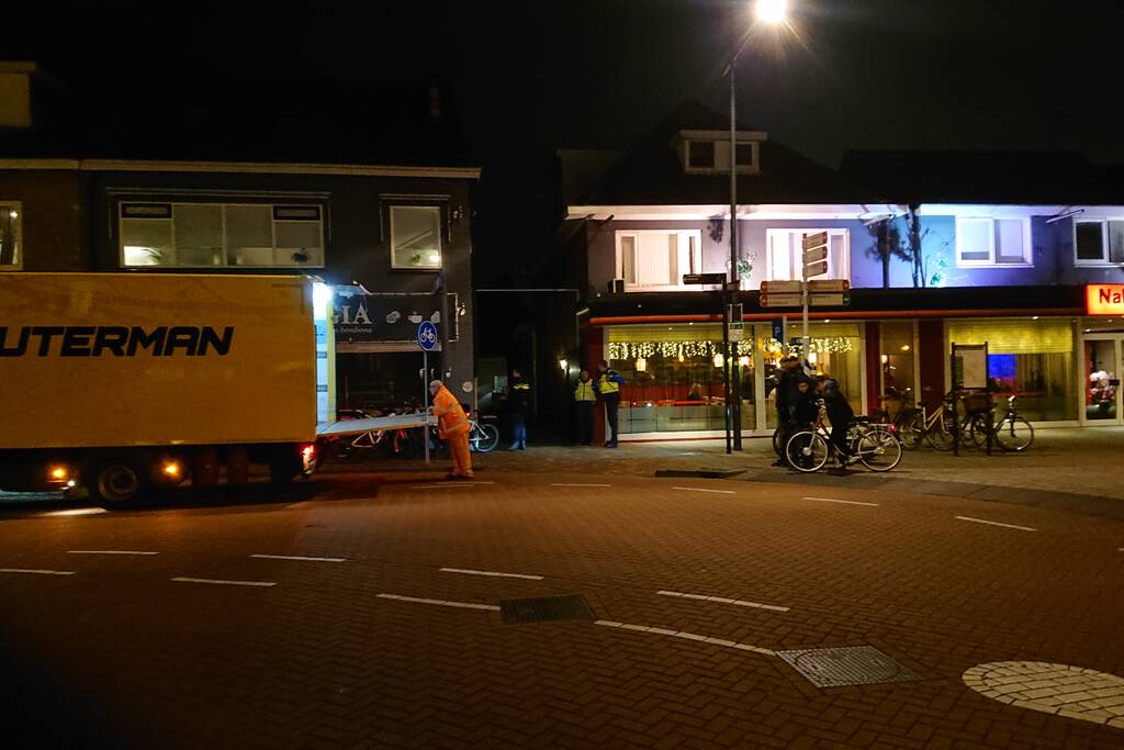 Politie doet inval in woning