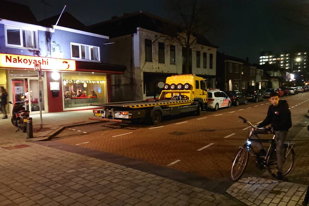 Politie doet inval in woning