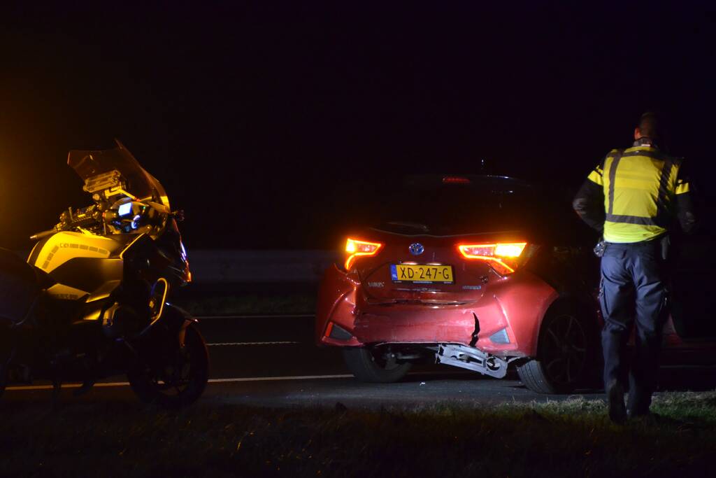 Flinke schade bij aanrijding op snelweg
