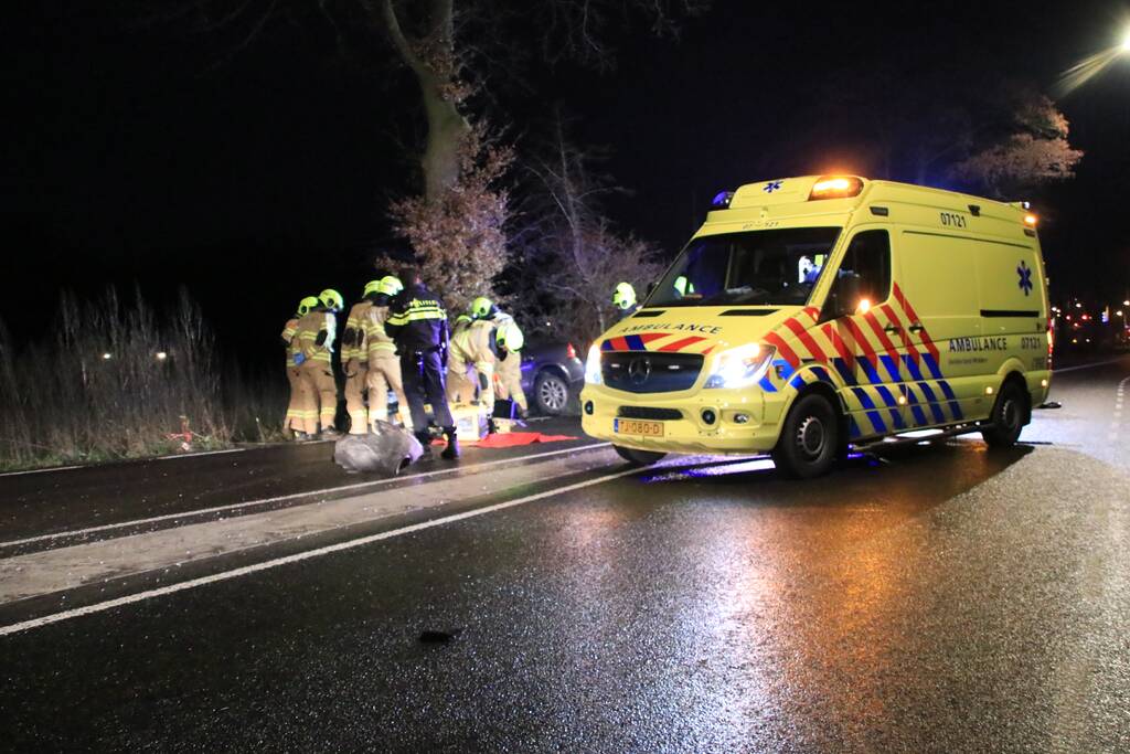 Auto crasht na achtervolging