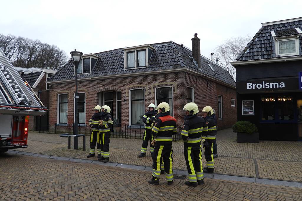 Stuk dak van woning gewaaid