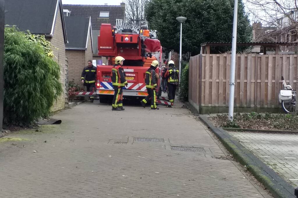 Dak van woning laat los