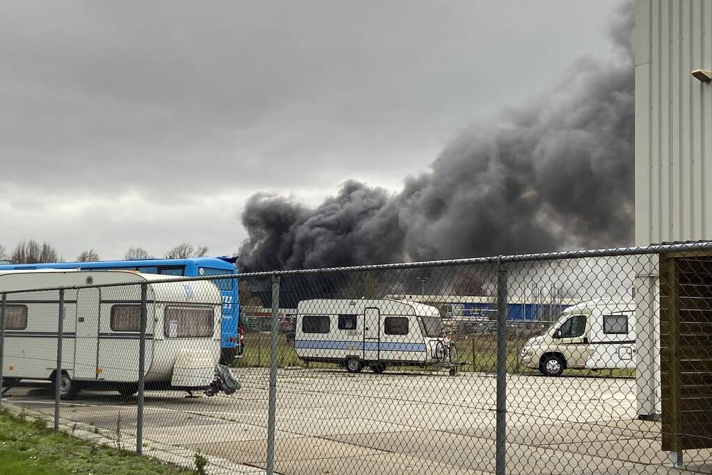 Grote Brand op industrieterrein Noordesluis