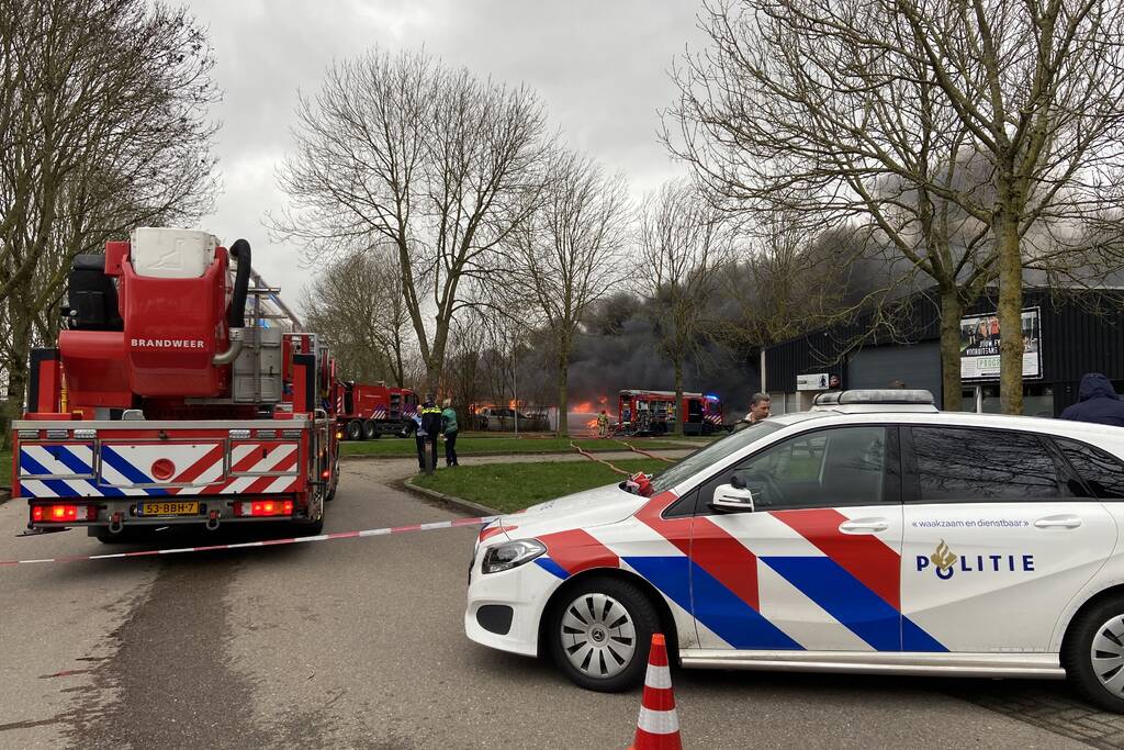 Grote Brand op industrieterrein Noordesluis