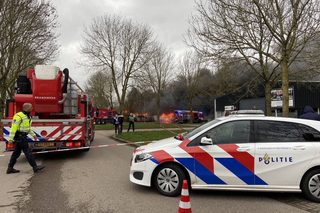 Grote Brand op industrieterrein Noordesluis