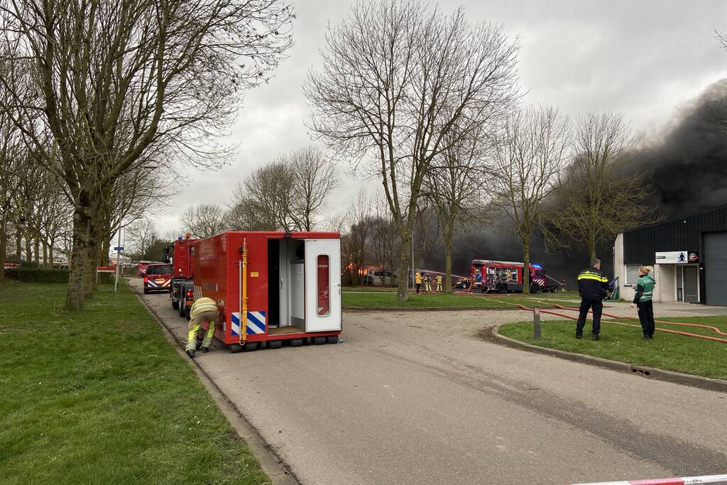 Grote Brand op industrieterrein Noordesluis