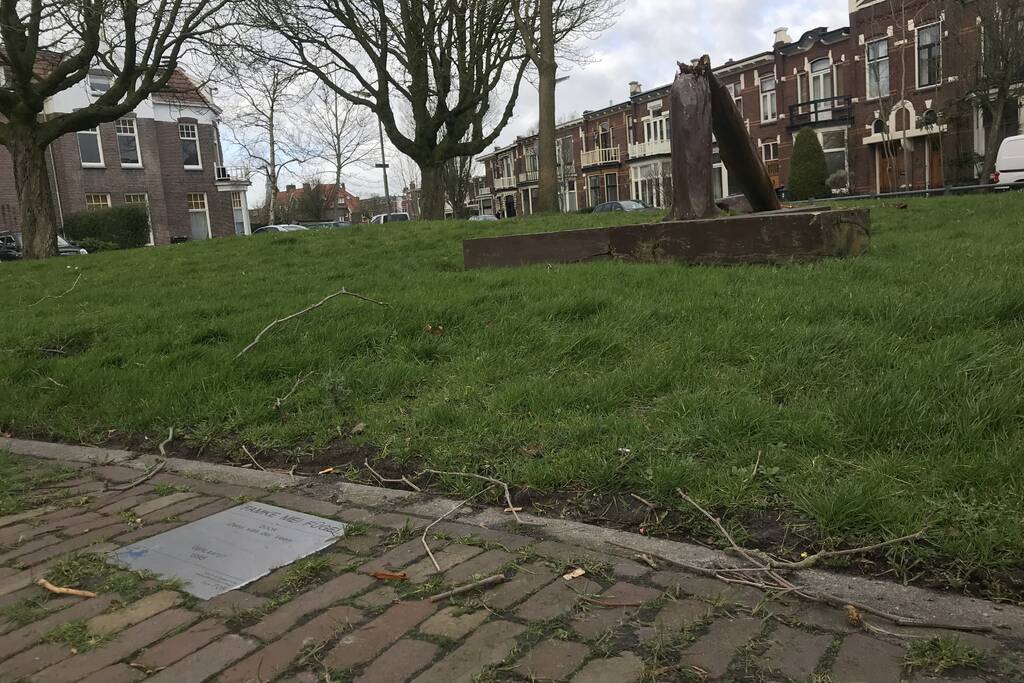 Kunstwerk Famke Mei Fugel heeft storm Ciara niet overleefd