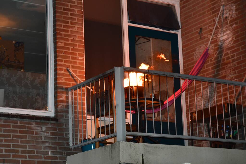 Frituurpan vliegt in brand