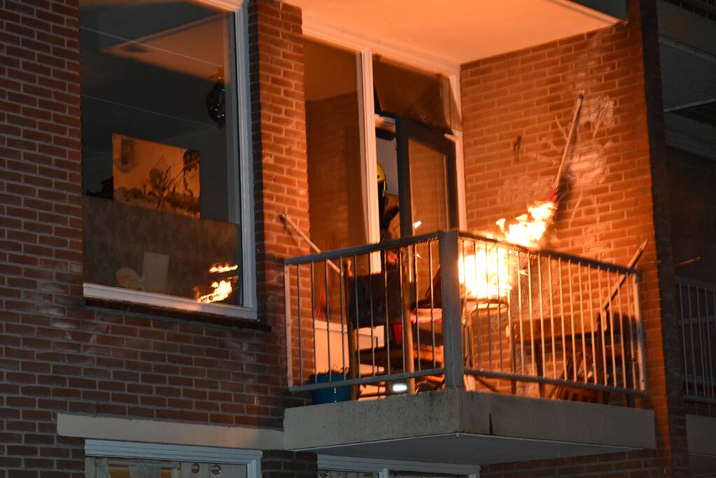 Frituurpan vliegt in brand